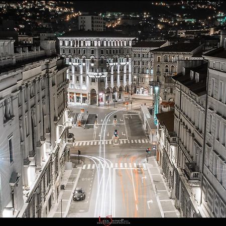 La Boutique Del Vento - Esclusivo In Pieno Centro Apartment Trieste Exterior photo